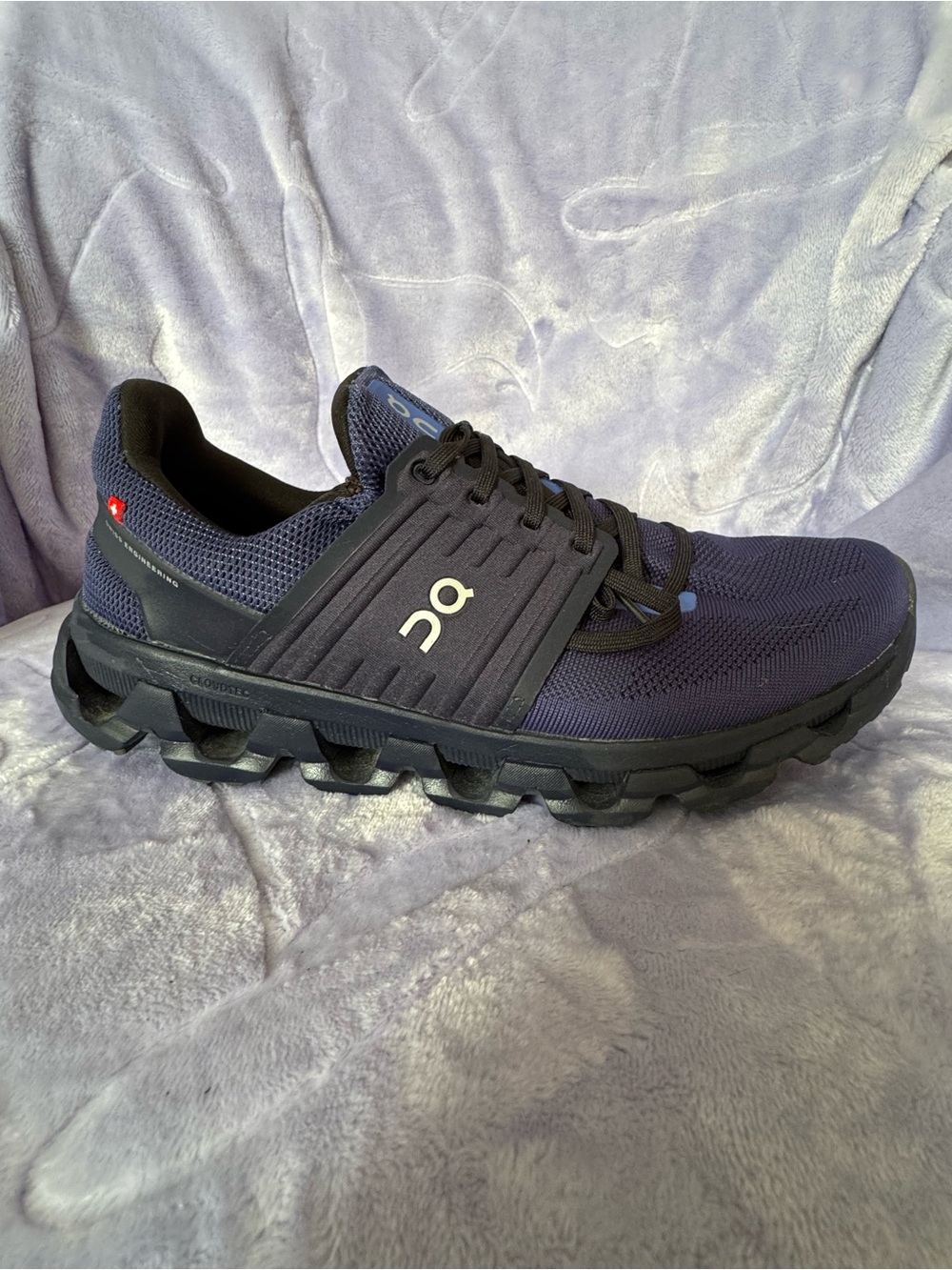 On cloud Running Men's Athletic Shoe in Black and Navy